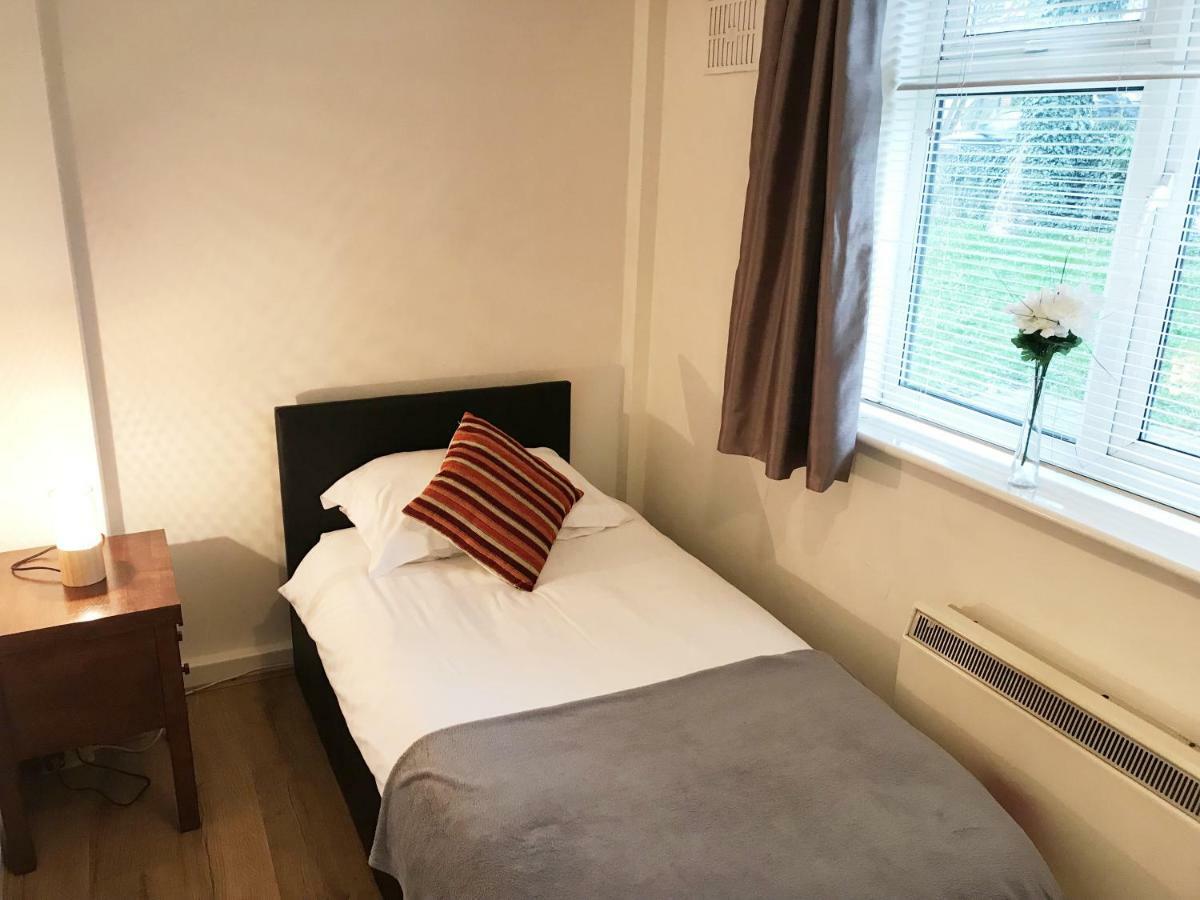 شقة An Entire 2Bed, Headington, أكسفورد المظهر الخارجي الصورة